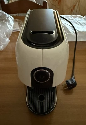 Bialetti Macchina Caffe' Espresso Smart a Capsule Colore Bianco - Immagine 1 di 4