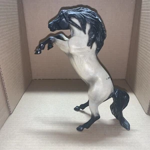 Vintage Breyer Reeves Fighting Stallion Gray & Black 8.5x7 ( Marks On Back ) - Picture 1 of 8