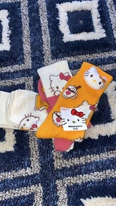 HELLO KITTY FALL CREWS SOCKS - Picture 1 of 3