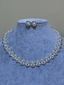 White Faux Pearl Clear Crystal stud Silver finish Necklace Earring Set - Picture 1 of 3