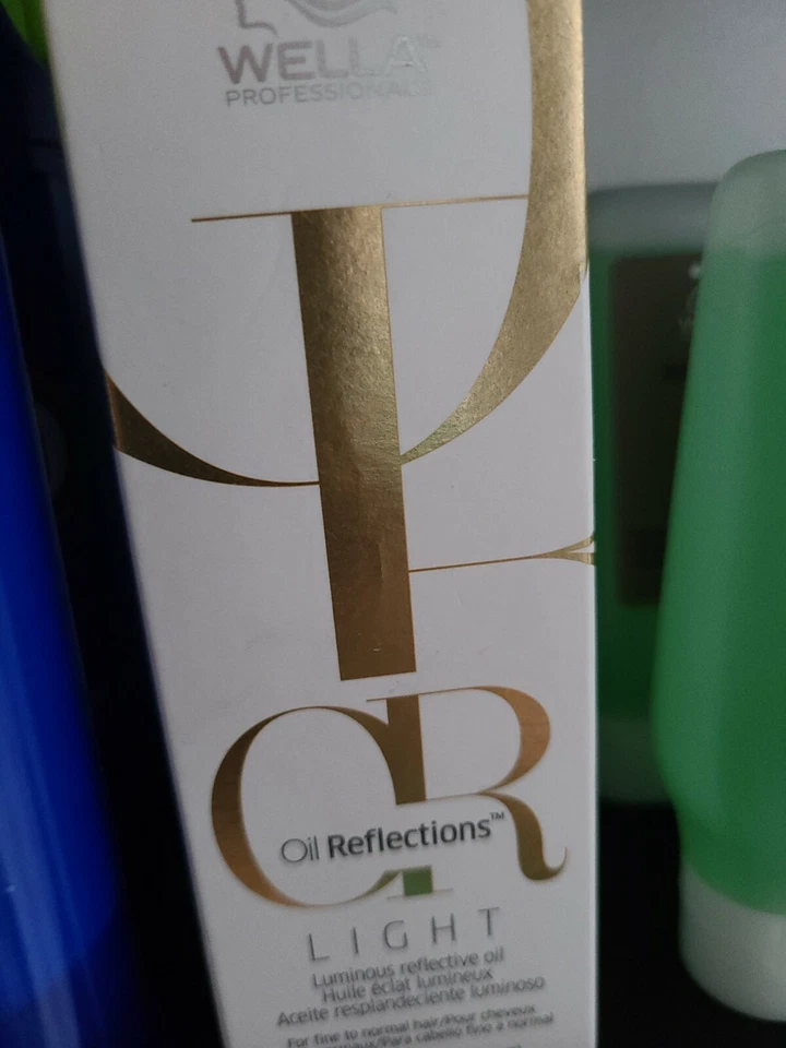 Wella Oil Reflections Light Luminous Reflective Oil 100ml/3.38oz Foto 1 de 1
