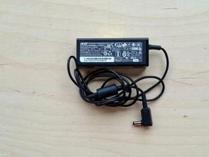 A8 Acer Netzteil A13-045N2A REV: 05 Adapter Ladegerät  2,37A 19V 45W 5,5mm - Bild 1 von 3