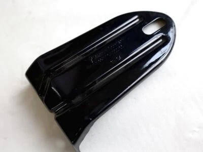 99750455500 Support Bracket Fender Porsche 987C Cayman (2009) Used Spare Part - Image 1 of 4