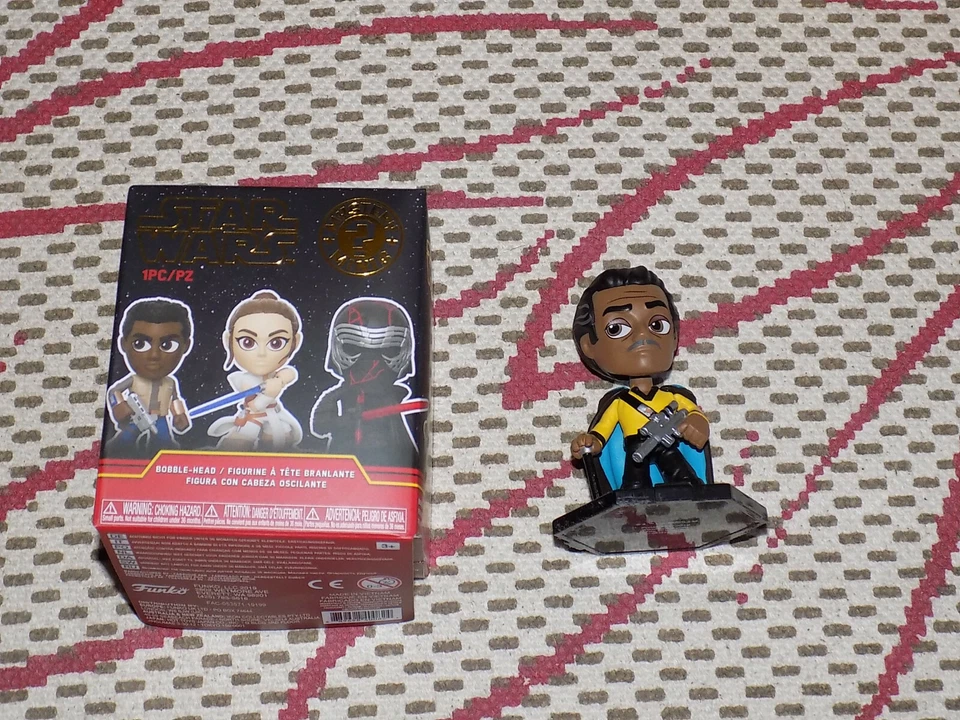 FUNKO, LANDO CALRISSIAN, MYSTERY MINIS, STAR WARS THE RISE OF SKYWALKER FIGURE  Foto 1 de 1