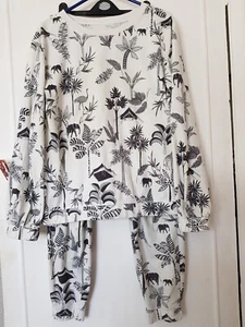 LADIES NEXT PYJAMAS SIZE M SAFARI PRINT - Picture 1 of 14