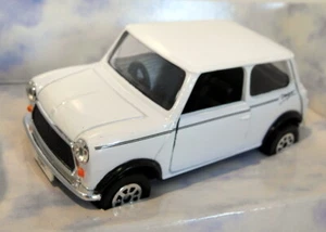 Corgi - 1/32 Scale diecast - 94145 Mini Designer white - Picture 1 of 2