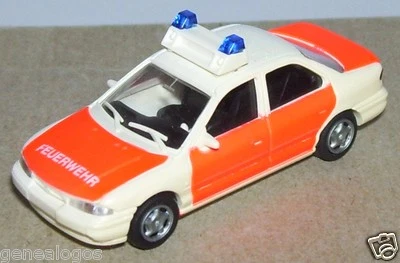 Micro Rietze HO 1/87 Ford Mondeo Ghia Fire Department Firefighters - Image 1 of 3