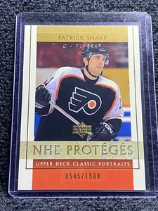 2002-03 UD Classic Portraits - Proteges - #124 Patrick Sharp *0545/1500* - Foto 1 di 2