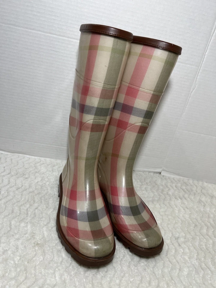 Botas de lluvia Burberry a cuadros Nova Check auténticas de goma para mujer talla 35 EE. UU. 5 Foto 1 de 4