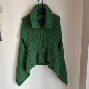 Carraig Donn Cable Knit Fisherman shawl poncho 100% merino wool Women's Sweater - Picture 1 of 13