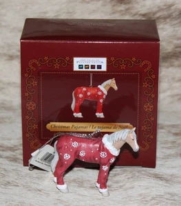 TREN DE PONIS PINTADOS Adorno de Pijama de Navidad ~ 2.35" ~ Vacaciones 2025 ~ Copos de Nieve - Imagen 1 de 4
