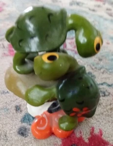 1972 Turtles Figurine - Picture 1 of 3