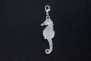 Seepferdchen Seepferd Charm Anhänger Bettelarmband Miniblings Charms weiß - Picture 1 of 4