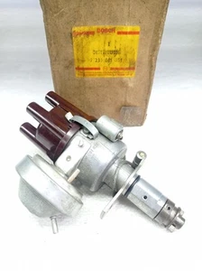 ex Army Land Rover FFR Ignition Distributor Bosch 9 230 061 651 U-JFU 6 - Picture 1 of 8