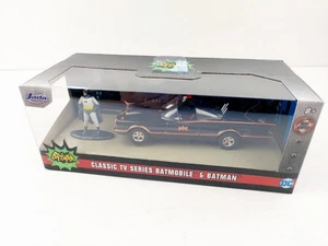 NEW - Jada 1:32 Classic Batmobil 1966 und Batman Figur - Bild 1 von 3