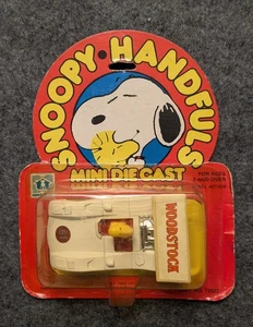 WOODSTOCK IN WHITE RACER SNOOPY HANDVOLL MINI DIECAST IN OVP - Bild 1 von 3