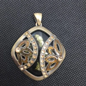 Colgante tono bronce con piedras - Imagen 1 de 3