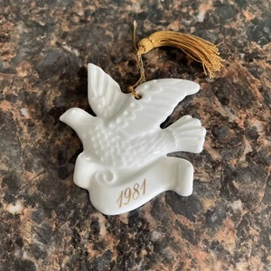 Weihnachtsschmuck Vintage 1981 Avon Christmas Remembrance Keramik Friedenstaube - Bild 1 von 1