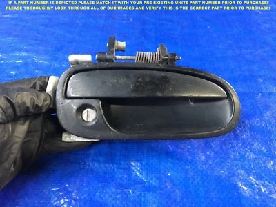 Manija de puerta exterior delantera derecha pasajero Honda Civic 1997 1998 1999 2000 fabricante de equipos originales  Foto 1 de 3