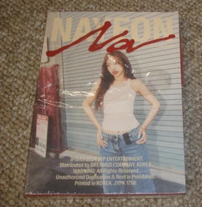 Nayeon - Na CD Box Set Target Exclusive NEW Sealed - Picture 1 of 3