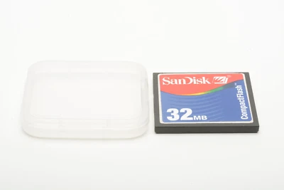 Sandisk 32MB CF card in jewel case - Image 1 of 4