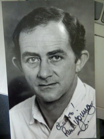 PAUL  YOUNG     -  BRITISH  ACTOR  -  AUTOGRAPHED  PHOTO Cover