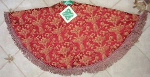 YULETIDE TREASURES BORDEAUX & GOLD ELEGANTER WEIHNACHTSBAUMROCK MIT FRANSEN GEFÜTTERT NEU - Bild 1 von 3