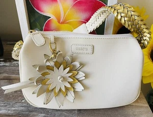 Bric's chic gold beige small purse bag - beautiful flower detail - Picture 1 of 4