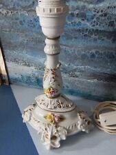Pied de lampe Cappodimonte porcelaine Italie ancien XIX 1771- 1834 avec rinceaux