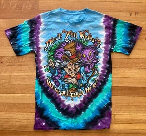2018 LIQUID BLUE T-SHIRT - ALICE IN WONDERLAND - CATTERPILLAR MAD HATTER CAT - Picture 1 of 6