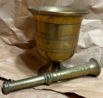 复古 ~ 1800 年代重黄铜砂浆和杵药剂师,医学 5-1/2 古董 — 第 1/4 张图片