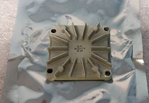 '1 PIECE' - PN# 155-0240-00 - TEKTRONIX - IC, HYBRID, MICROCIRUIT, LINEAR - Picture 1 of 6