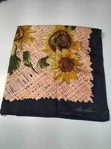 MARIO VOELUZA FOULARD 100% SILK SETA SCARVES SCARF SQUARE MADE ITALY - Picture 1 of 7