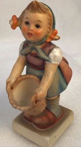 Goebel Hummel Porcelain Little Helper Figurine #73 Girl Basket Pigtails Germany - Picture 1 of 7