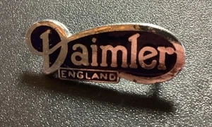 Vintage Daimler Motor Bus Company Enamel Pin Badge - Picture 1 of 4