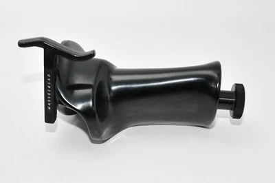 Hasselblad 45047  Pistol Grip for 500cm etc. - Image 1 of 4