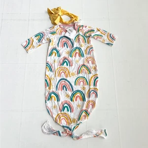 Neu MUDPIE Bambus Regenbogen Kleid mit Stirnband Take me Home Set Größe 0-3 Monate - Bild 1 von 5