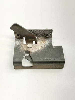 Kubota RTV900 RTV 900 2004 2005 capó bloqueo pestillo palanca de liberación Foto 1 de 4