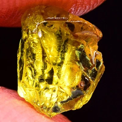 TOP IF FLAWLESS 1.55ct NATURAL100% UNHEATED YELLOW MALI GARNET ROUGH FACET - Image 1 of 3