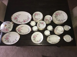 Vintage Shofu China-Large 82 Piece Serving Set- Pink Flowers- Gold Handles-Japan - Picture 1 of 12