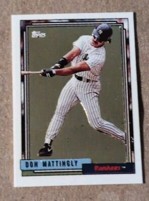 1992 Topps Micro Don Mattingly Gold Factory Set Card #300 NY Yankees - Image 1 of 2