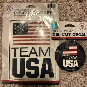Magnete Die Cut Comitato Olimpico Stati Uniti squadra ufficiale USA 6 1/2" x 5" NUOVO - Foto 1 di 4