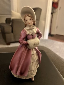 KERAMOS VIENA AUSTRIA DAMA “VIVIAN” CON MANGUITO ROSA VESTIDO FIGURA #2927 - Imagen 1 de 6