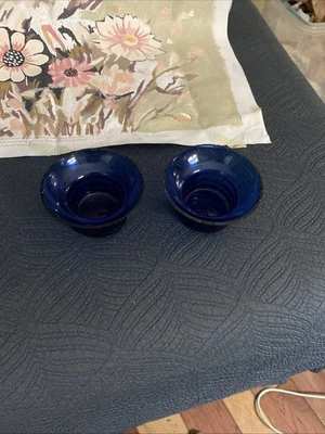 Candelabros vintage de vidrio azul cobalto Foto 1 de 4