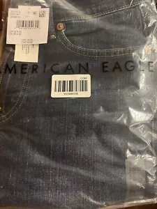 NEW Size 28x32 American Eagle Relaxed Straight Men's Royally Light Airflex+ - Picture 1 of 4