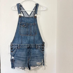 American Eagle Tomgirl Shorall Blue Denim Overalls Size Medium Distressed - Picture 1 of 8