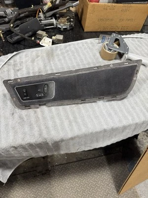 Lincoln Mark VII 1984-92 OEM interruptor de asiento interruptor de bloqueo eléctrico pasajero puerta derecha Foto 1 de 3