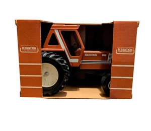 Hesston Model 980 DT MFWD Tractor Diecast 1/16 Scale - Picture 1 of 3