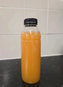 500ml Kunststoff Fruchtsaft Smoothie Flaschen mit schwarzen Verschlüssen Packung mit 20 Flaschen - Bild 1 von 7