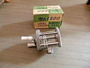 Vintage Level Winding Bait Casting Reel No. 1200 Japan - Bild 1 von 4